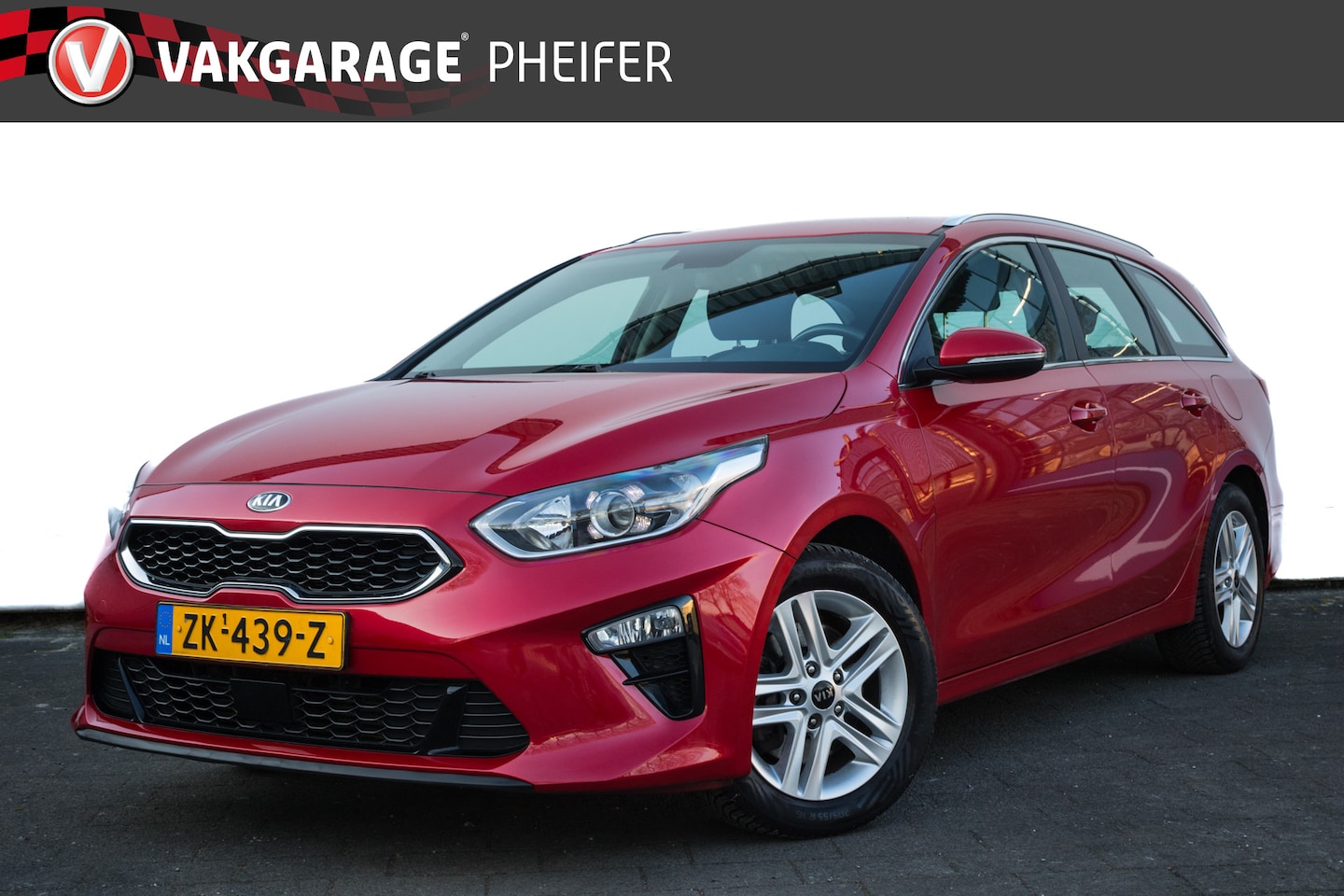 Kia Cee'd Sportswagon - Ceed 1.0 T-GDi 120pk DynamicLine Navigatie/ Carplay/ Climate control/ Camera/ Full led/ Pd - AutoWereld.nl