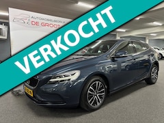 Volvo V40 - 2.0 T2 Momentum / NL-auto, Navi, Bluetooth, Trekhaak Stoelverwarming