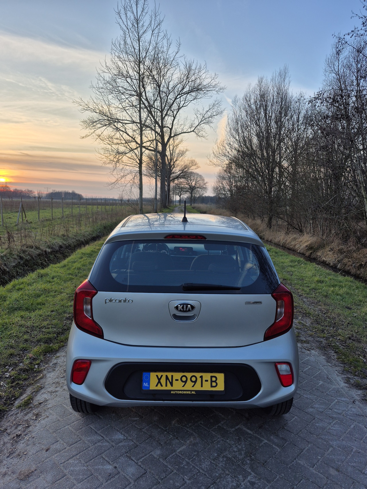 Kia Picanto - 1.0 CVVT EconomyPlusLine - AutoWereld.nl