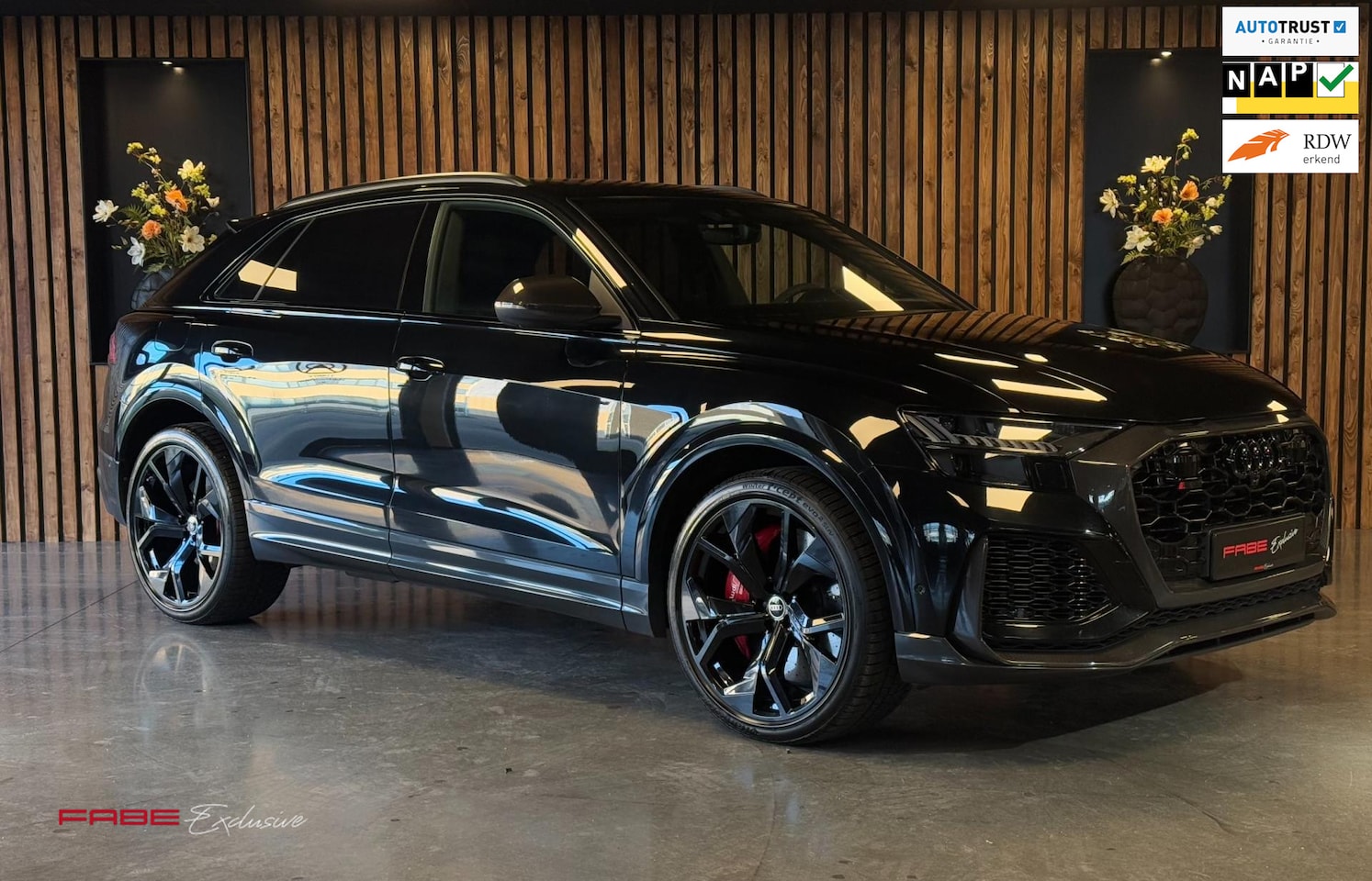 Audi Q8 - 4.0 TFSI RS Q8 quattro/Panorama/Carbon Pakket/Softclose/Facelift/B&O 3D/Nightvision/Kerami - AutoWereld.nl