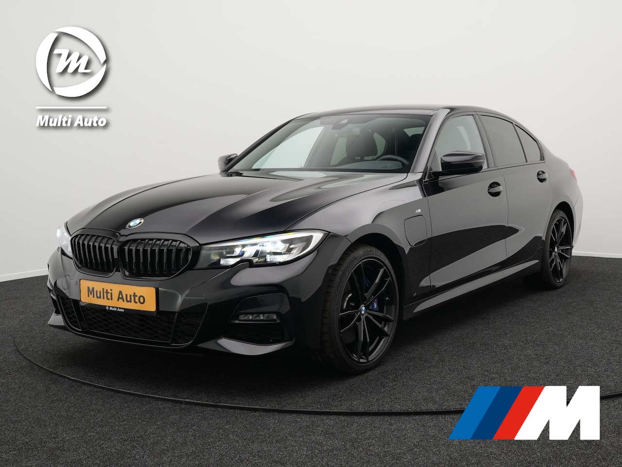 BMW 3-serie - 330e M Sport Shadow Plug in Hybrid PHEV | Camera | LED | Elektrische Stoelen Memory | Carp - AutoWereld.nl