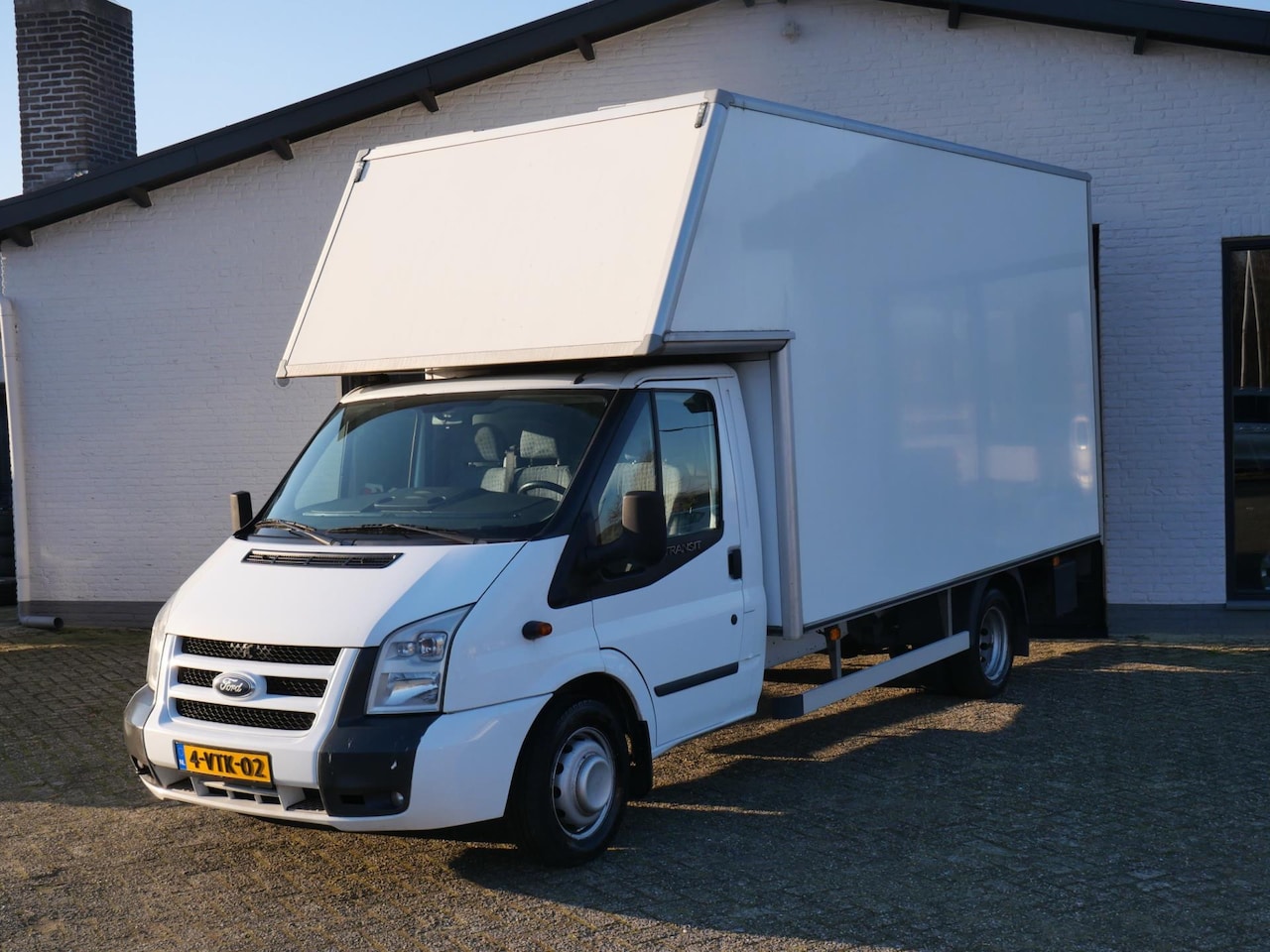 Ford Transit - 350L 3.2 TDCI 5 Cylinder 200PK Airco Laadklep 1e Eigenaar - AutoWereld.nl