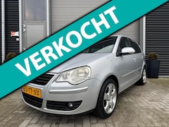 Volkswagen Polo - 1.4-16V Optive