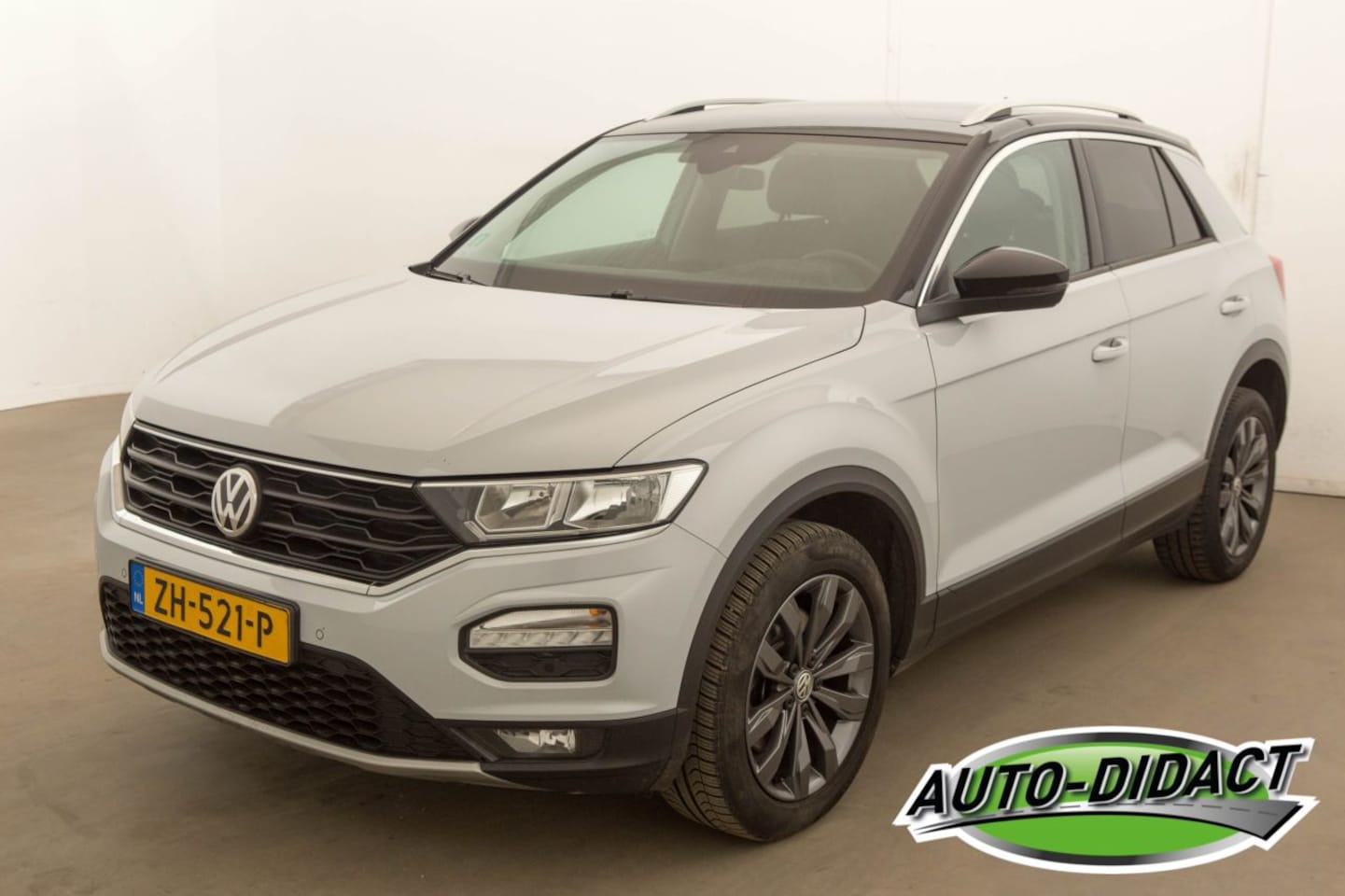 Volkswagen T-Roc - 2.0 TDI Automaat Style Business - AutoWereld.nl