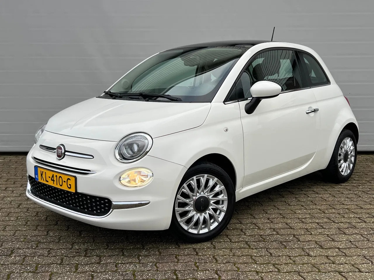 Fiat 500 - 1.2 Lounge 1.2 Lounge, Panoramadak, 4 cilinder, Clima, NL auto in nieuwstaat! - AutoWereld.nl