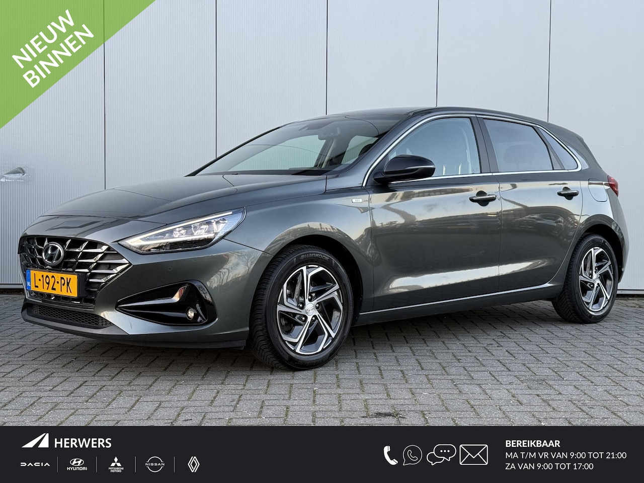 Hyundai i30 - 1.5 T-GDi MHEV Premium / Leder / Stoelverkoeling & Verwarming / Climate & Cruise Control / - AutoWereld.nl