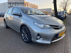 Toyota Auris - 1.8 Hybrid 5deurs Aspiration Airco/ECC, Navigatie, Camera