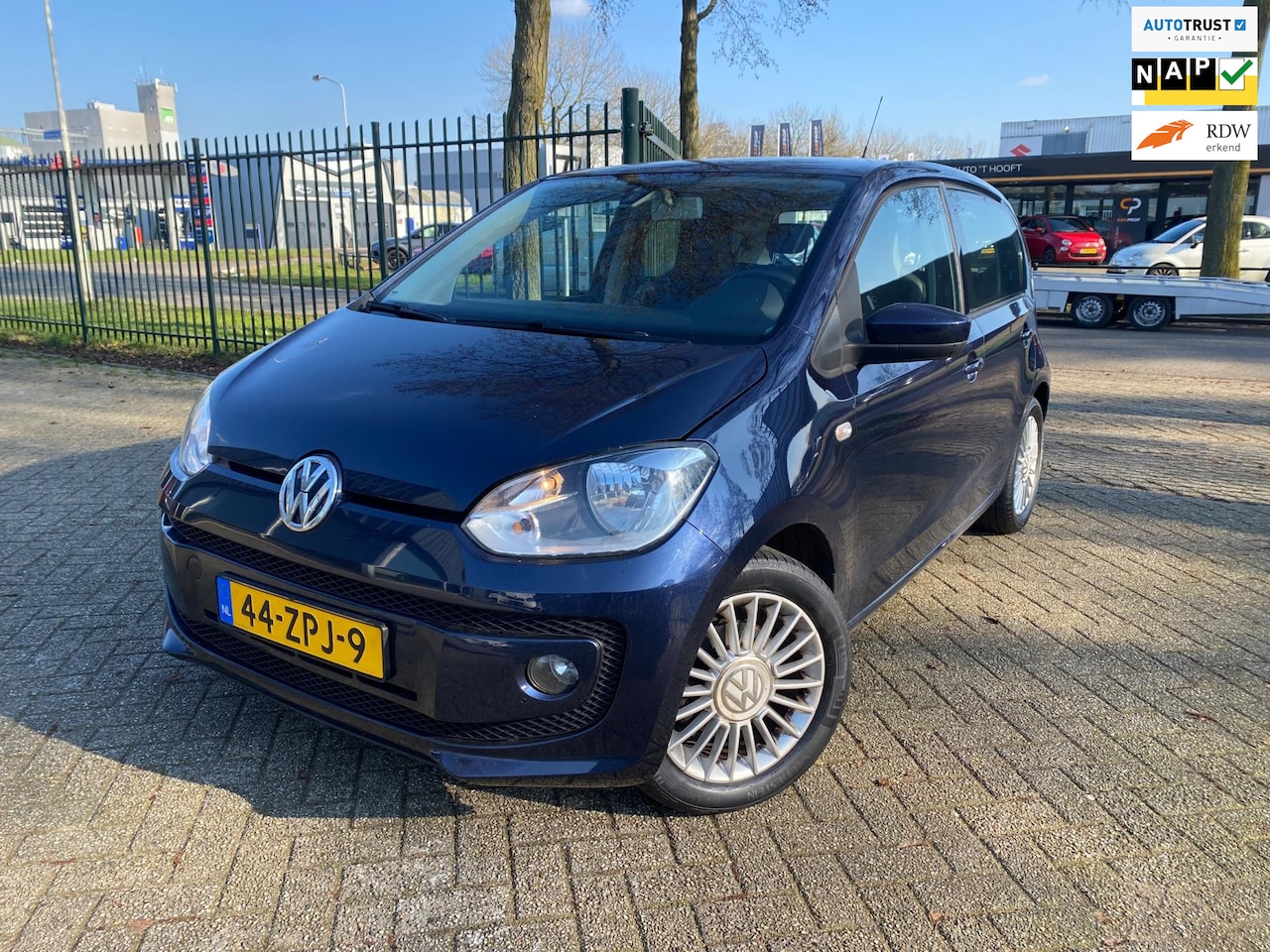 Volkswagen Up! - 1.0 high up! BlueMotion Tel Navigatie Airco - AutoWereld.nl