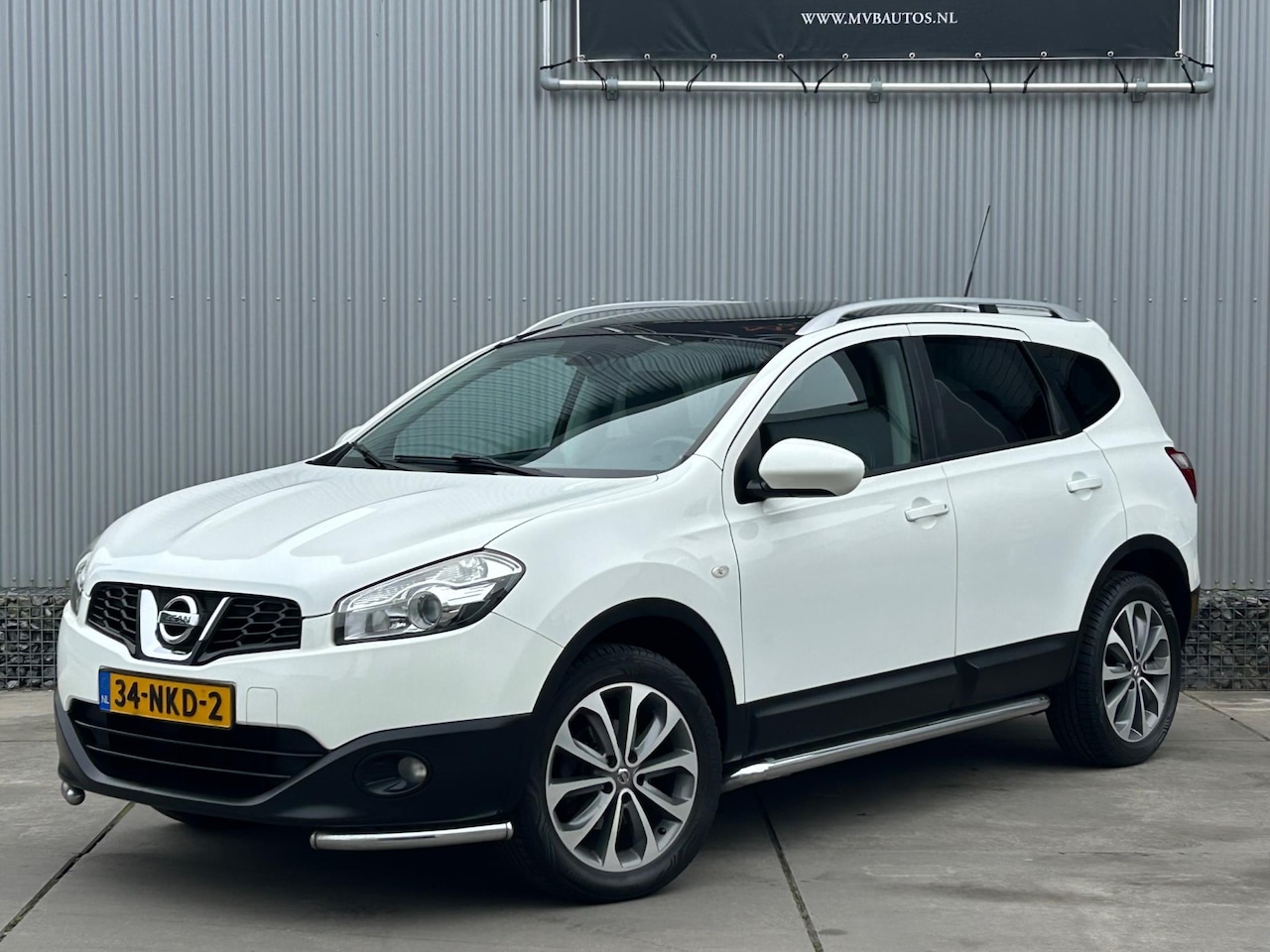 Nissan Qashqai+2 - 1.6 Visia 1.6 Visia, Panorama dak, Clima, Cruise, NAP, Trekhaak, 7 persoons - AutoWereld.nl