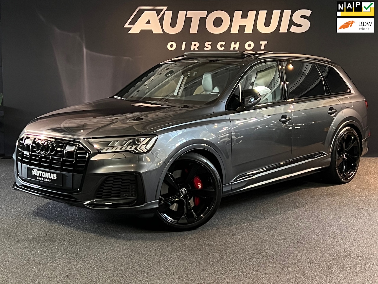 Audi Q7 - 60 TFSI e quattro Competition Panorama/Lucht/RS stoelen/Ambiance/22"/Massage - AutoWereld.nl