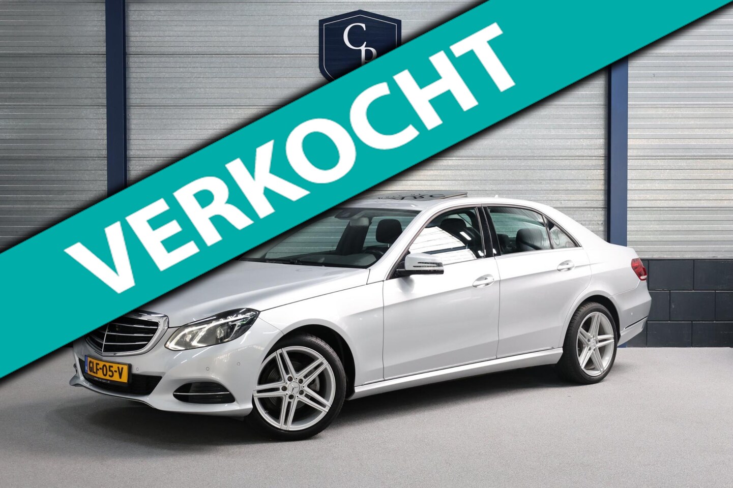 Mercedes-Benz E-klasse - 200 Ambition Avantgarde LED/SCHUIFDAK/S.VERWARMING/NAVI/LMV/PDC/CRUISE/ECC/12 MND GARANTIE - AutoWereld.nl