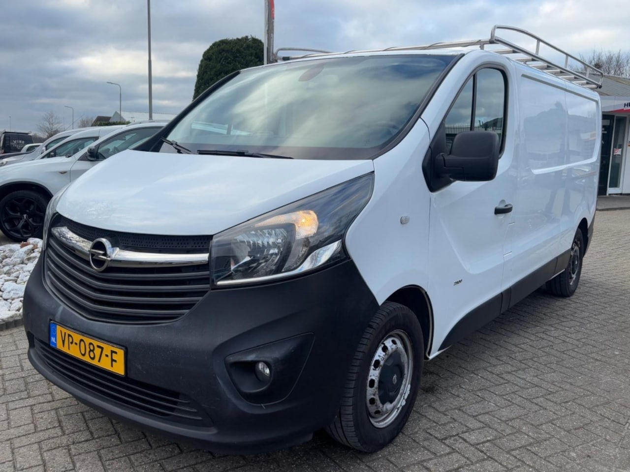 Opel Vivaro - 1.6 CDTI L2H1 KOPPAKKING LEK 2015 - AutoWereld.nl