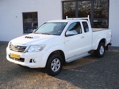 Toyota HiLux - 2.5 D-4D SX Xtra Cab 4x4 Airco Navi