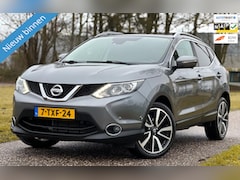 Nissan Qashqai - 1.2 Premier Edition Pano|360-Cam|Stoelverw