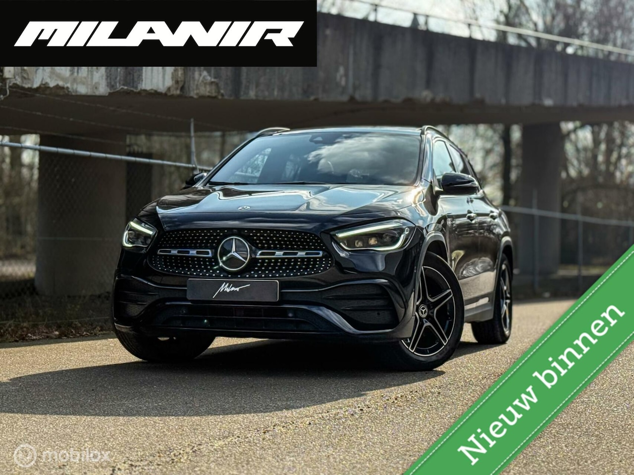 Mercedes-Benz GLA-Klasse - GLA200 AMG Line | Pano | Memory | Carbon - AutoWereld.nl