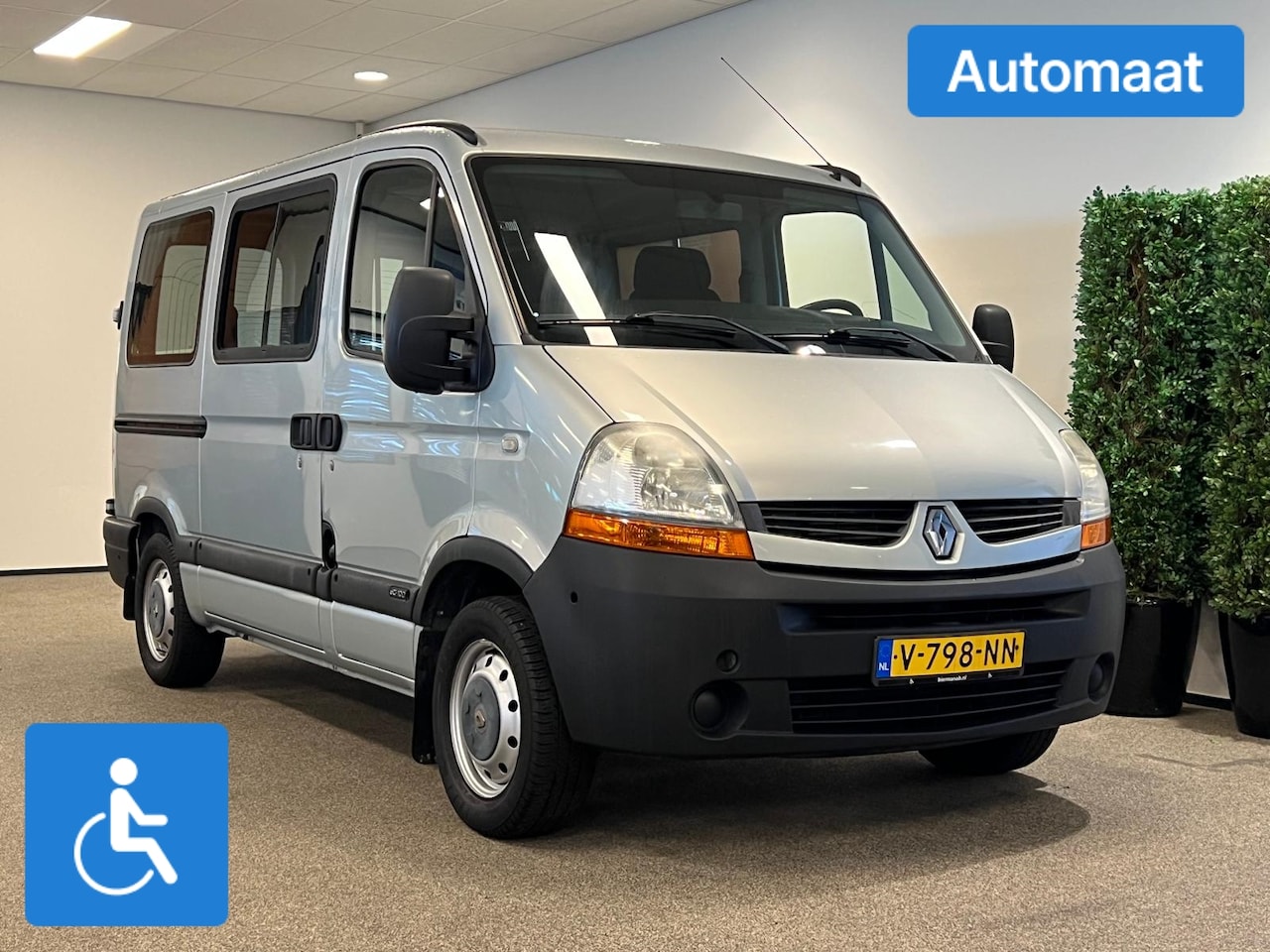 Renault Master - L1H1 Rolstoelbus Automaat - AutoWereld.nl