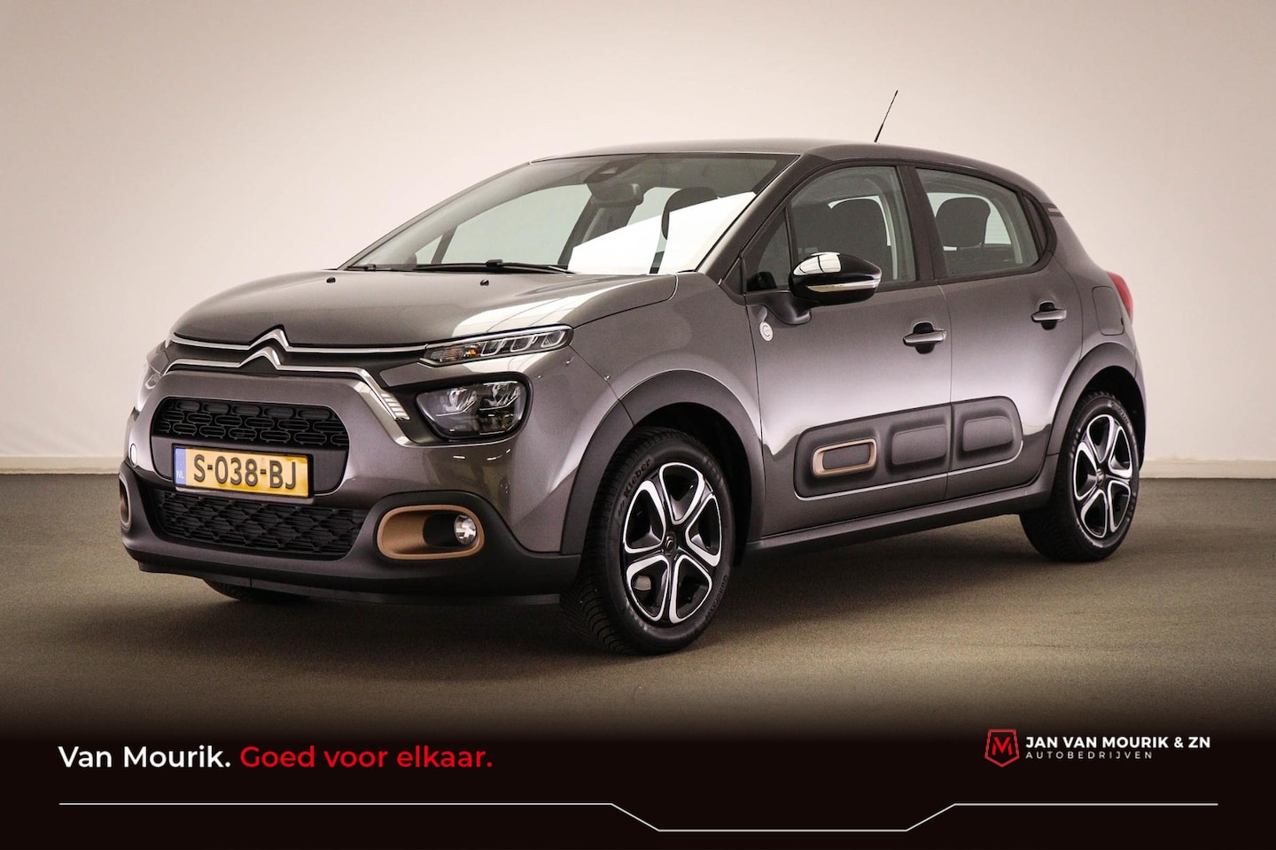 Citroën C3 - 1.2 PureTech C-Series | LED | STOELVERWARMING | DAB | APPLE - AutoWereld.nl