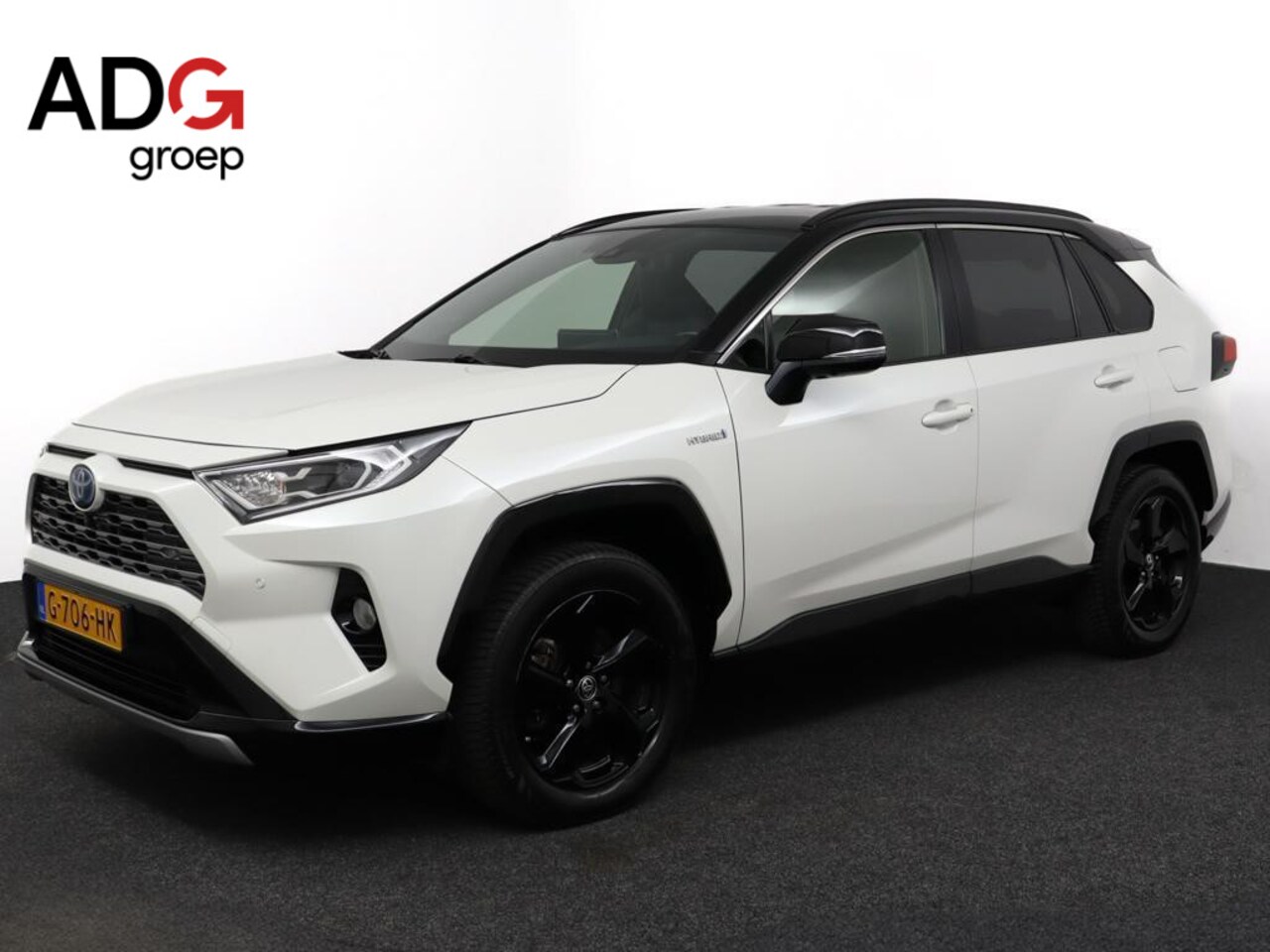 Toyota RAV4 - 2.5 Hybrid AWD Bi-Tone | Navigatie | Stoelverwarming | Electrische kofferbakklep | Climate - AutoWereld.nl