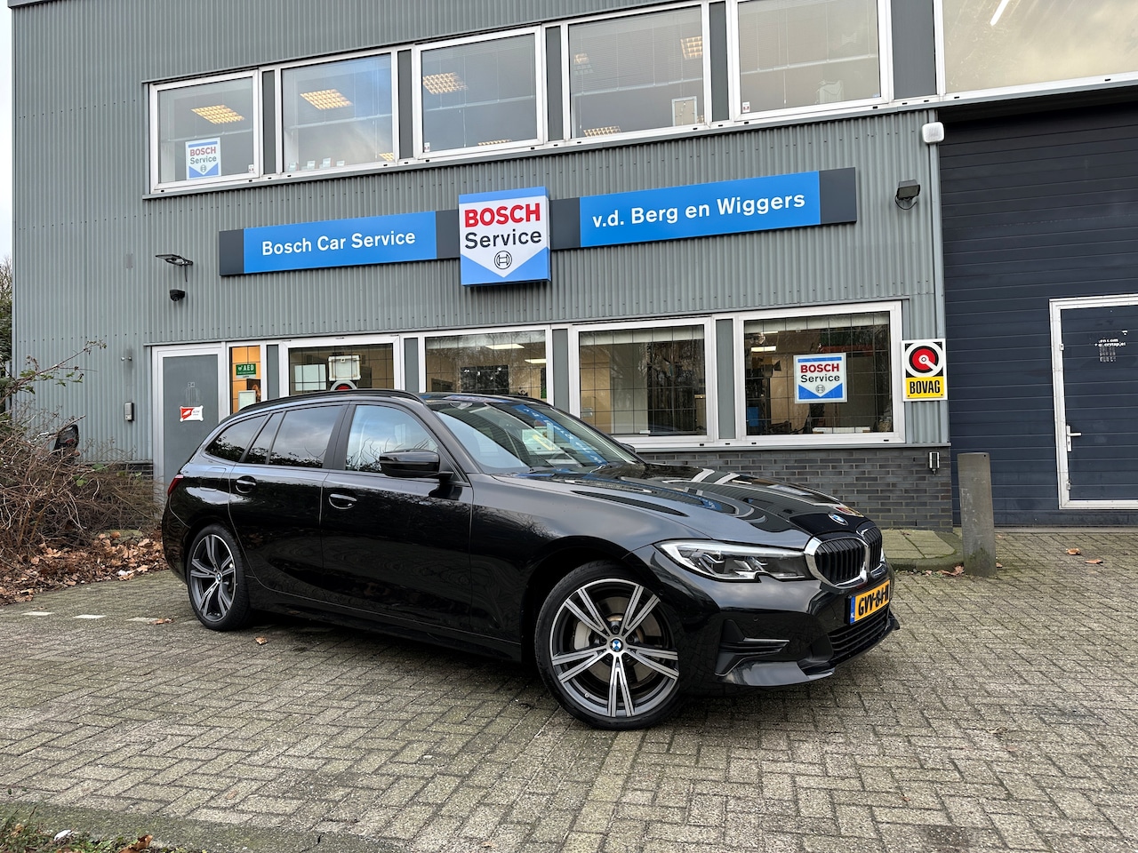 BMW 3-serie Touring - 330e xDrive High Executive - AutoWereld.nl