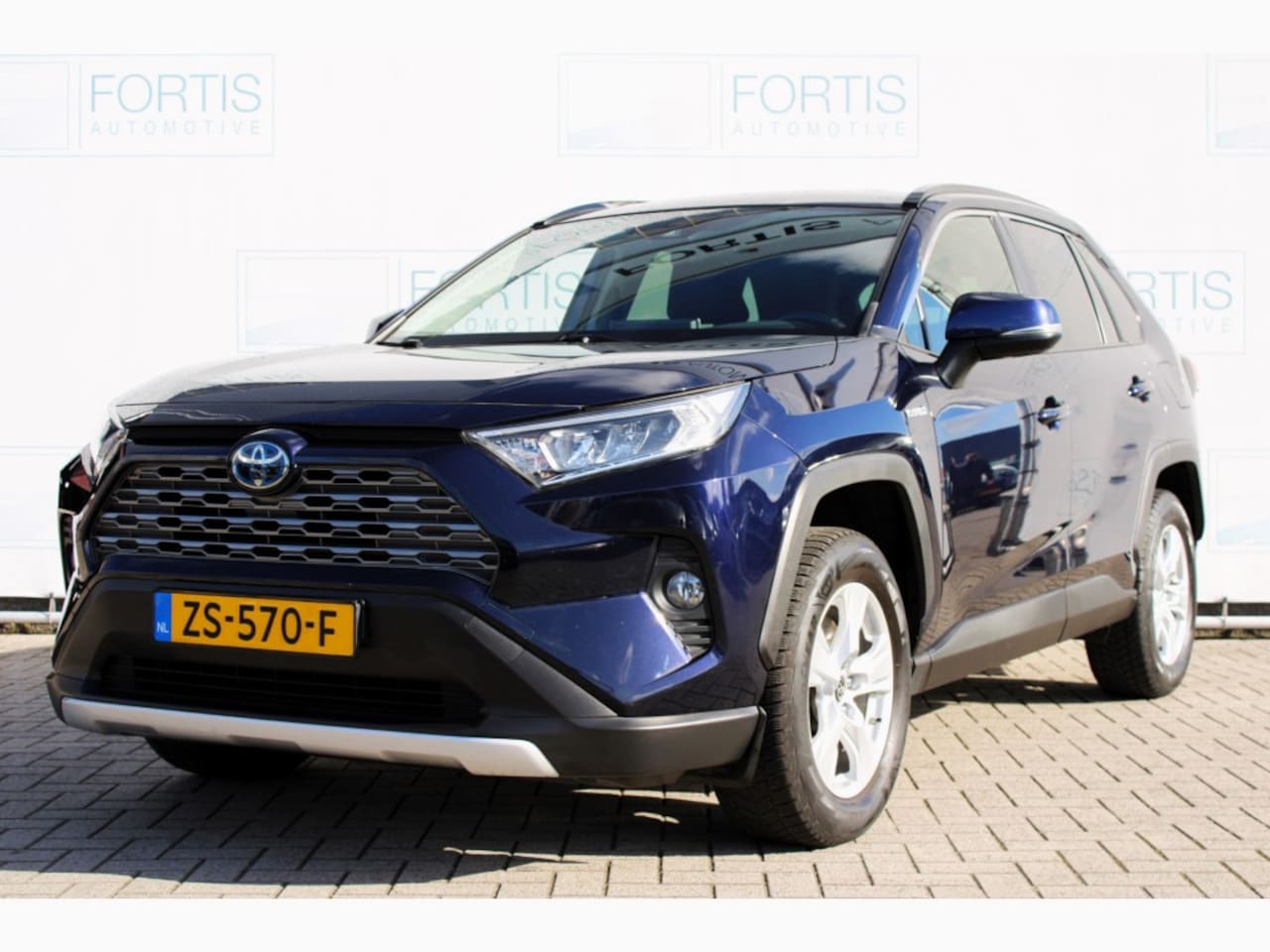 Toyota RAV4 - 2.5 Hybrid Active NL AUTO | CAMERA | ADAPTIEVE CRUISE | LED - AutoWereld.nl