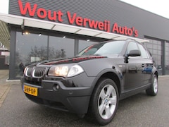 BMW X3 - 2.5 I AUT LEDER 4x4