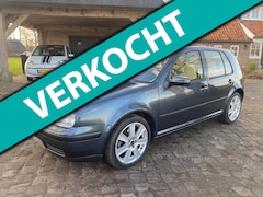 Volkswagen Golf - 2.0 Comfortline