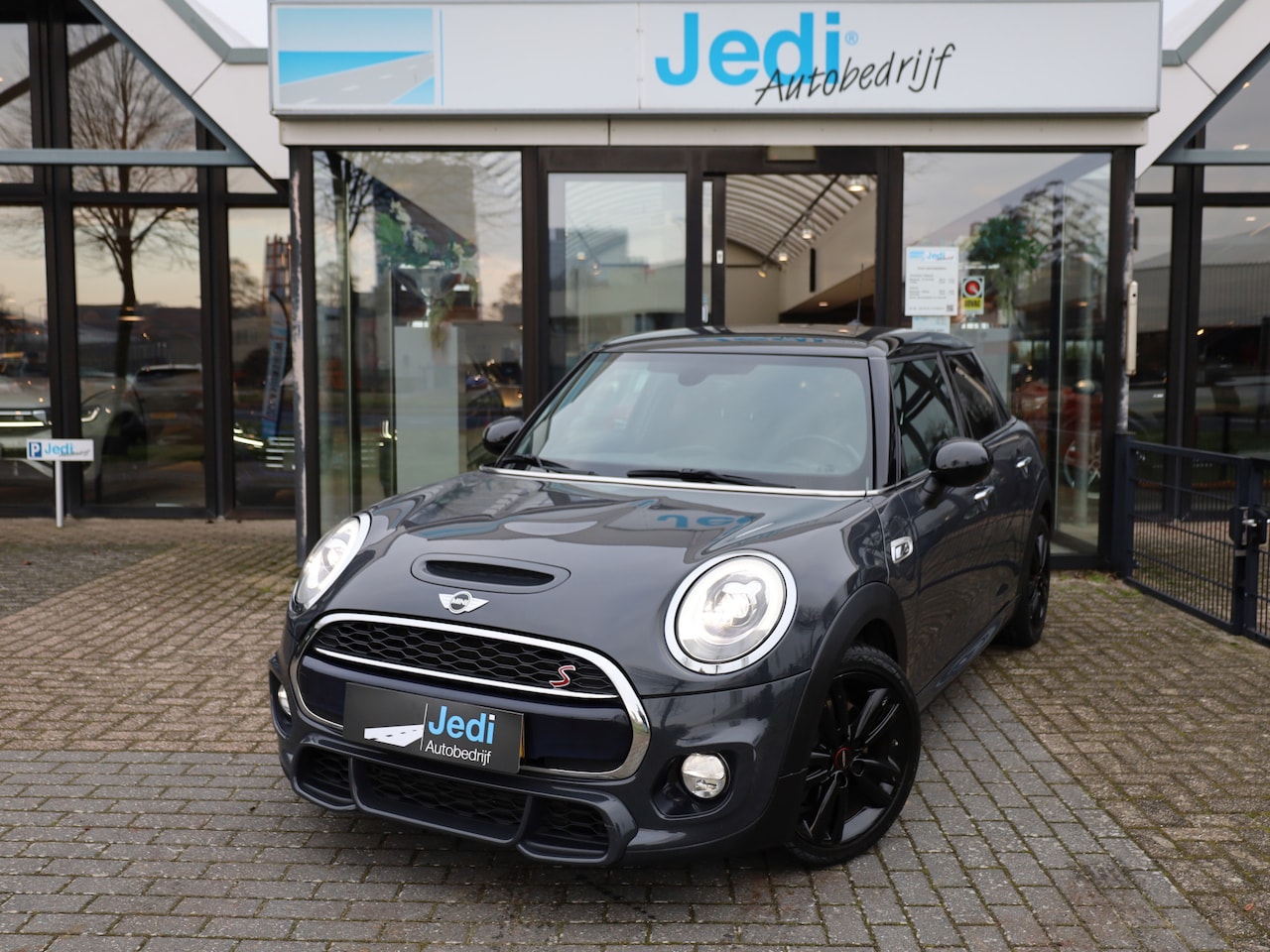 MINI John Cooper Works - Mini S Chili JCW 2.0 141kw/192pk Aut. 6 - AutoWereld.nl