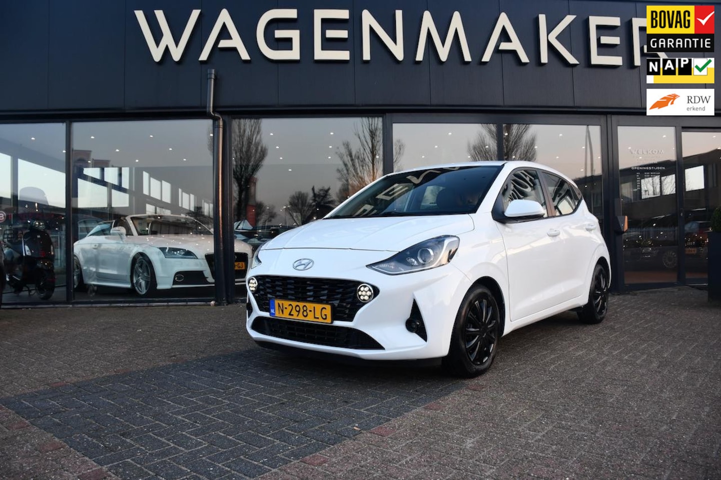 Hyundai i10 - 1.0 Premium Clima|Cruise|NAVI|CAM|Carplay|1e Eig - AutoWereld.nl