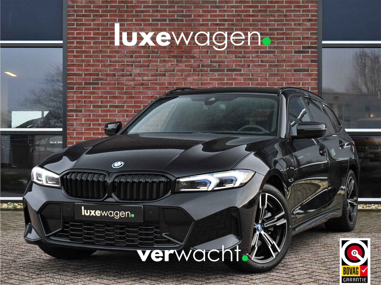 BMW 3-serie Touring - 330e M-Sport ACC el-Trekh HiFi Shadowline - AutoWereld.nl