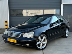 Mercedes-Benz C-klasse - 180 C180 Kompr. AUT / CLIMA / CRUISE / PDC