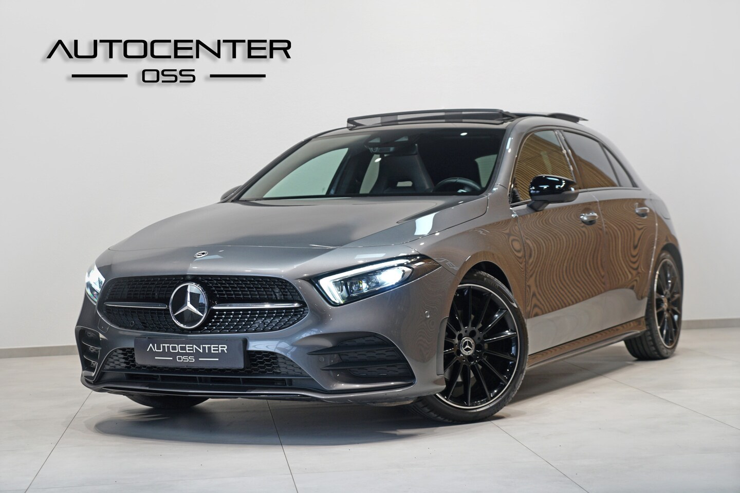 Mercedes-Benz A-klasse - 200 AMG ✅ MB GARANTIE 12/2026 ✅ ADAP.CRUISE ✅ PANO ✅ 19 " ✅ NIGHT ✅ 360 CAMERA ✅ KEYLESS - AutoWereld.nl