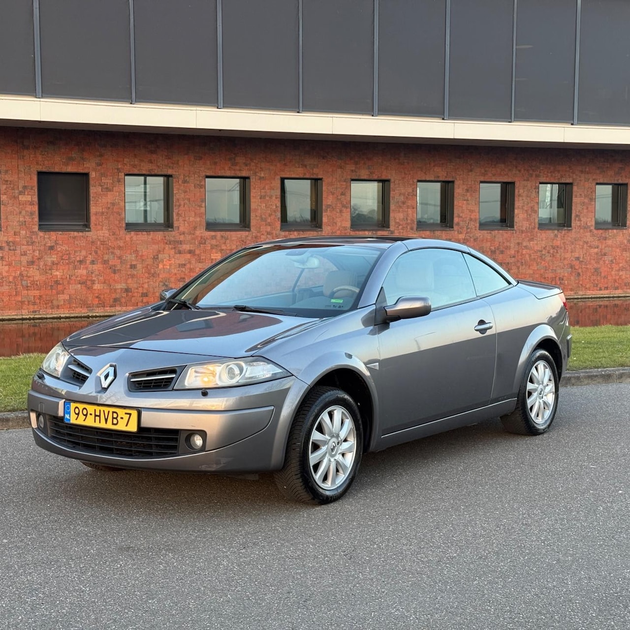 Renault Mégane coupé cabriolet - 1.6-16V Tech Line INRUIL DEAL - AutoWereld.nl