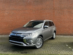 Mitsubishi Outlander - 2.4 PHEV 4WD|DEALEROND|CAMERA|CARPLAY