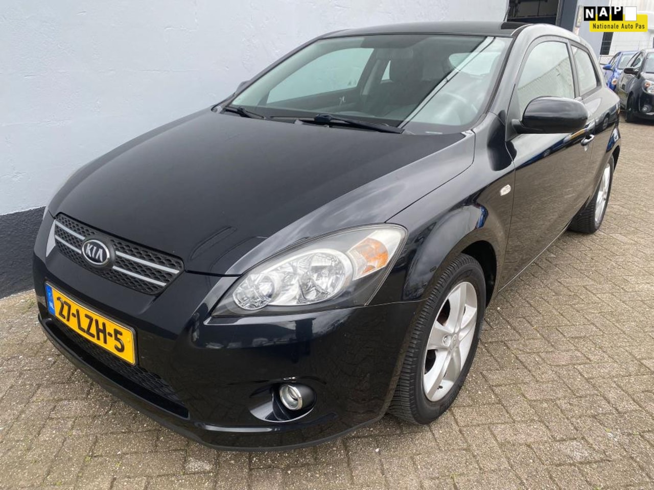 Kia Pro cee'd - 1.4 CVVT X-ecutive 1.4 CVVT X-ecutive - AutoWereld.nl