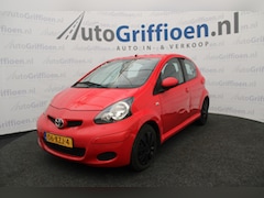 Toyota Aygo - 1.0-12V Comfort 5-deurs met parkeerschade