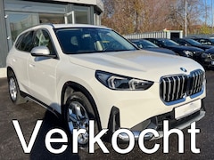 BMW X1 - xDrive30e xLine * LED, LEDER, HuD, HARMAN KORDON, TREKH, VERW. STUUR * 1e EIG - 26.000km