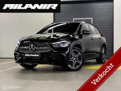 Mercedes-Benz GLA-Klasse - GLA250e AMG Line | Pano | Sfeer | Carbon Mercedes GLA250e AMG Line | Pano | Sfeer | Carbon