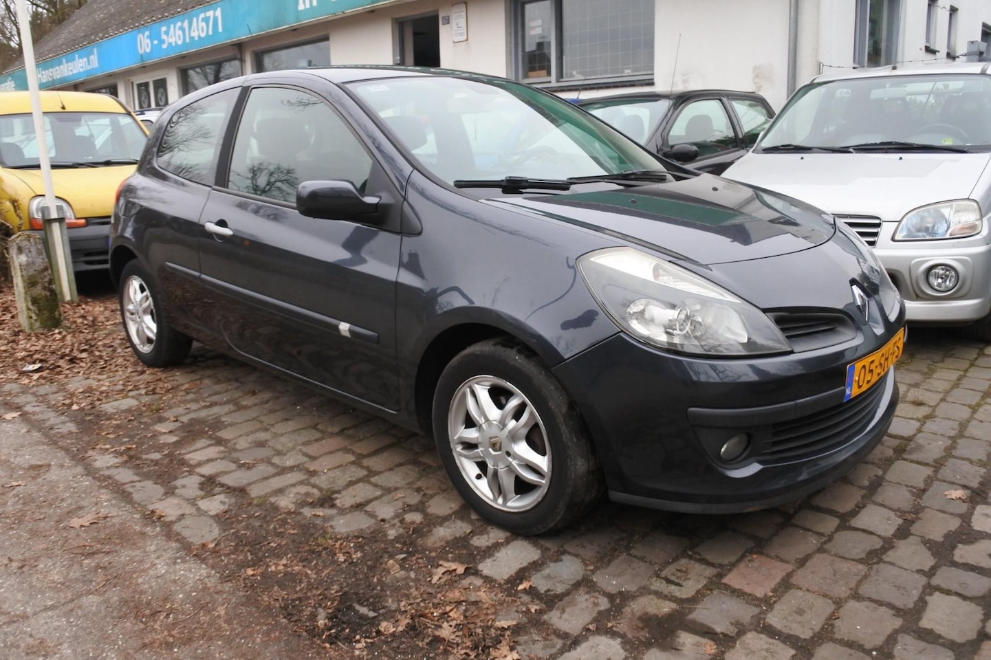 Renault Clio - 1.4-16V Dynamique Luxe nw apk 28-2-2026 - AutoWereld.nl