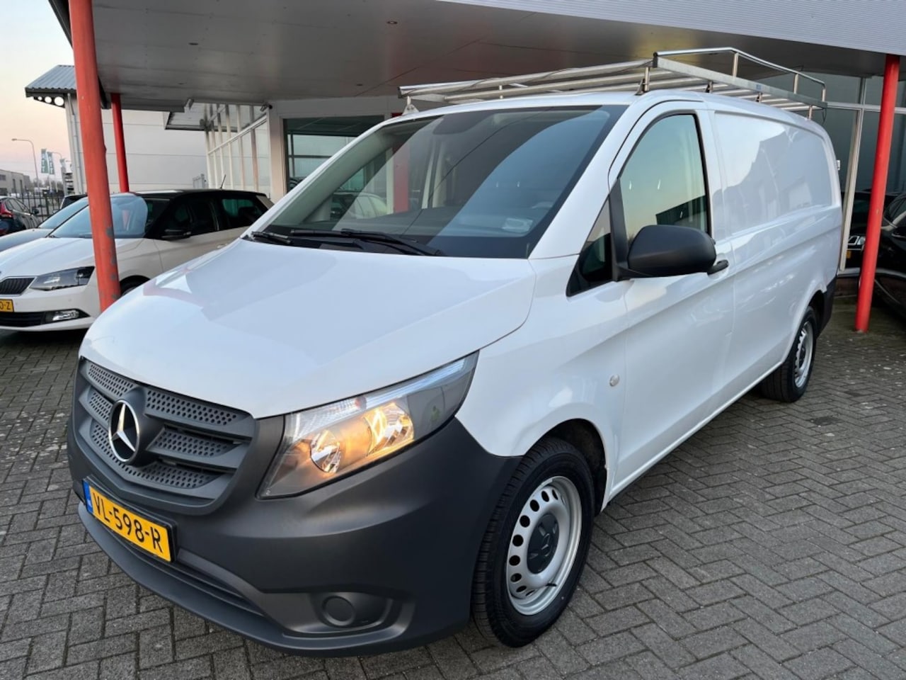 Mercedes-Benz Vito - 114 CDI L2H1 Lang Airco Cruise LAGE KM-STAND Imperiaal - AutoWereld.nl