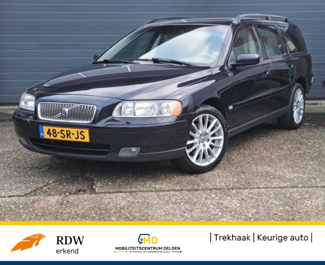 Volvo V70 - 2.4 EDITION II / Keurige auto / Leder / - AutoWereld.nl