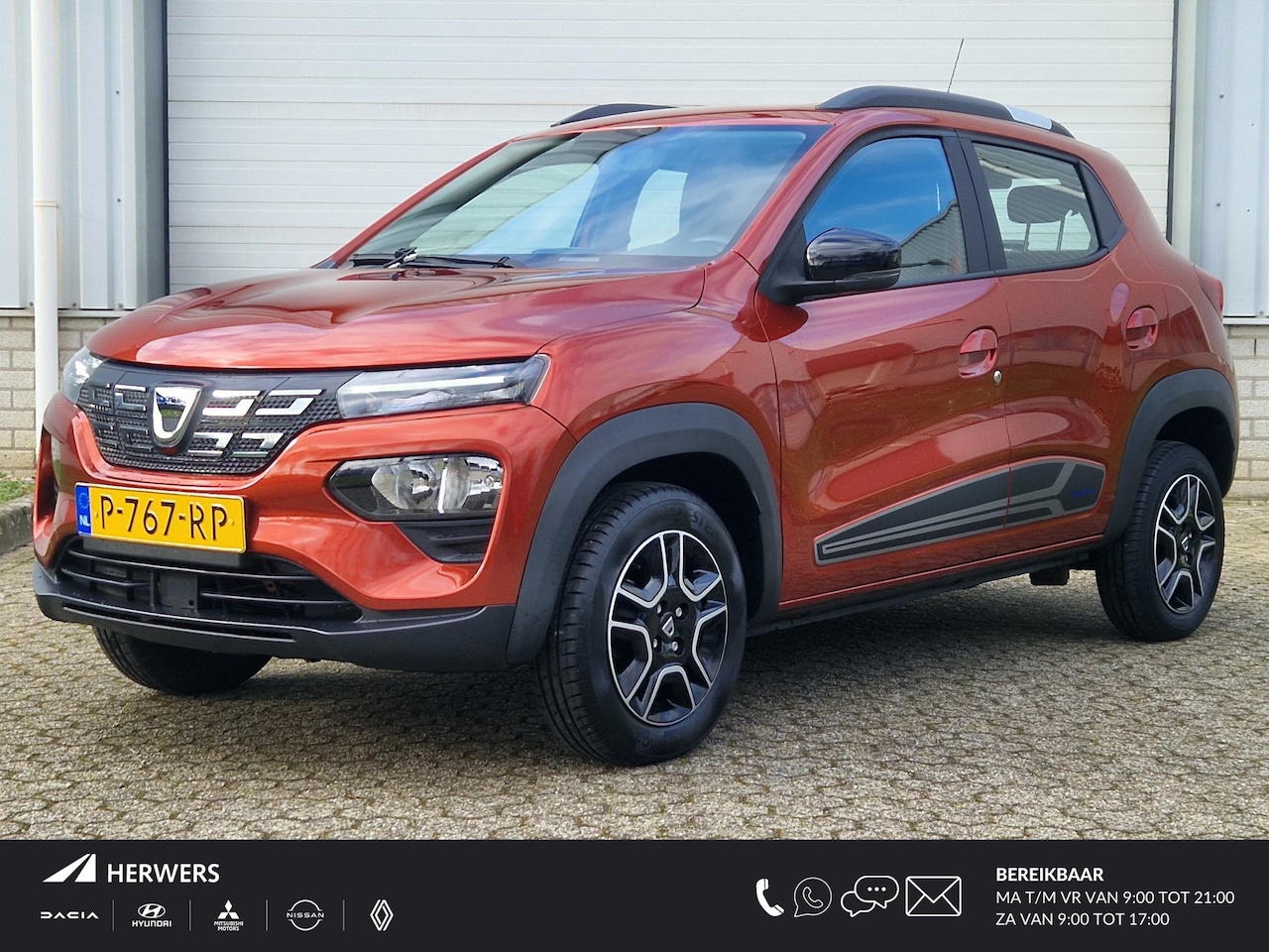 Dacia Spring - Comfort Plus (Orange Pack) 27 kWh / Dealer Onderhouden / Originele NL  Auto / CCS Snellade - AutoWereld.nl