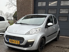 Peugeot 107 - 1.0 Urban Light 5Drs/Airco/Led/Stoelverwarming