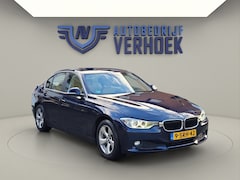 BMW 3-serie - 320 170PK Executive Navi - Leer - PDC - NL Auto