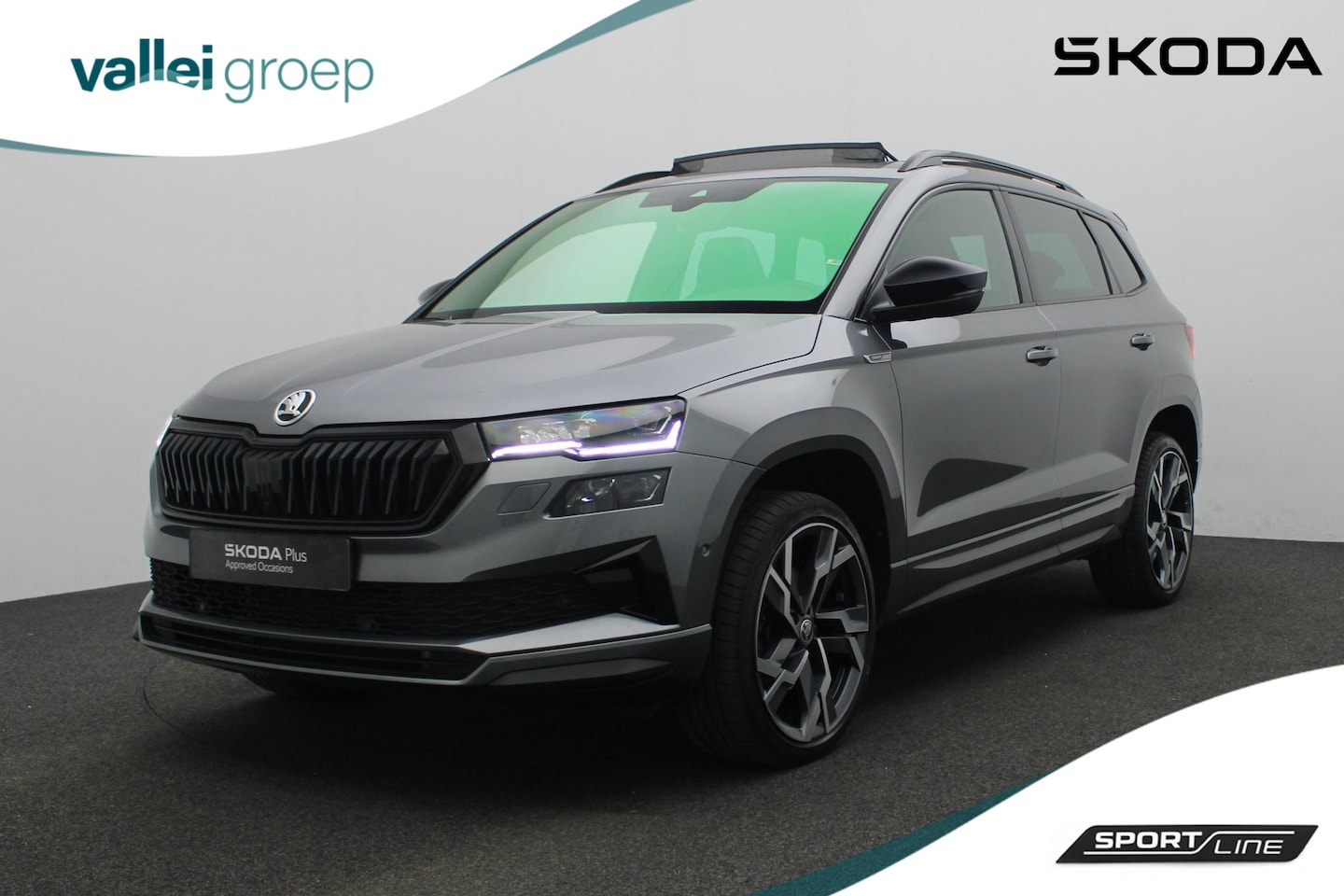 Skoda Karoq - 1.5 TSI 150PK DSG ACT Sportline Business | Pano | Trekhaak | 360 Camera | Navi Columbus | - AutoWereld.nl