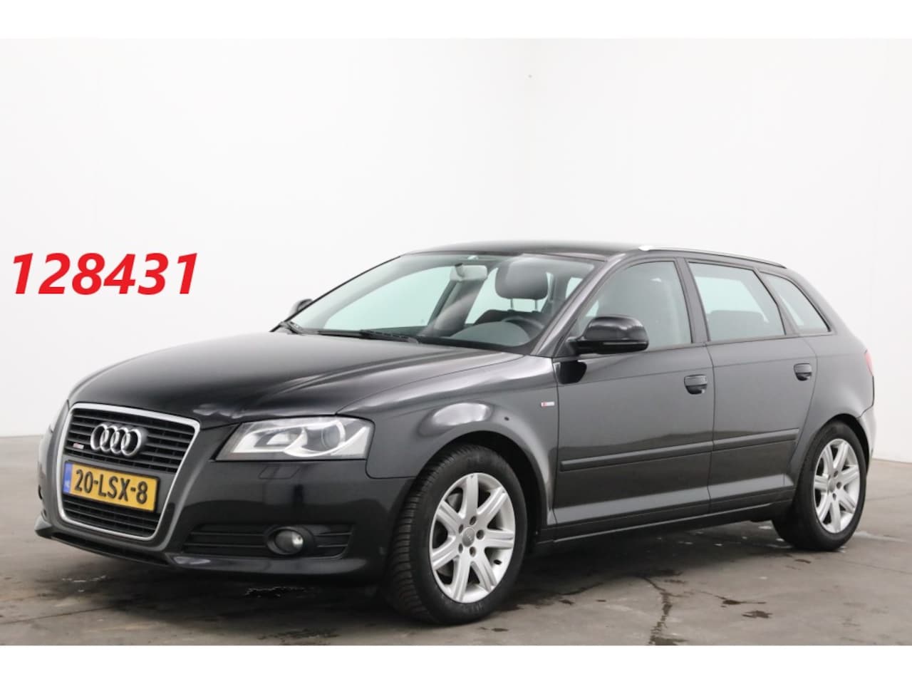 Audi A3 Sportback - 2.0 TDI S-Line AHK SHZ Cruise Climate - AutoWereld.nl