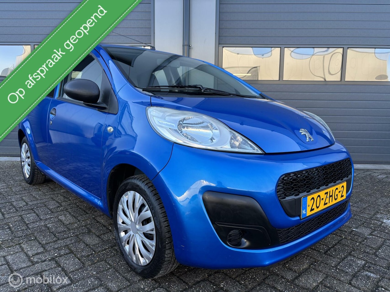 Peugeot 107 - 1.0 Access Accent Uitvoering 1SteEigenaar/Airco - AutoWereld.nl