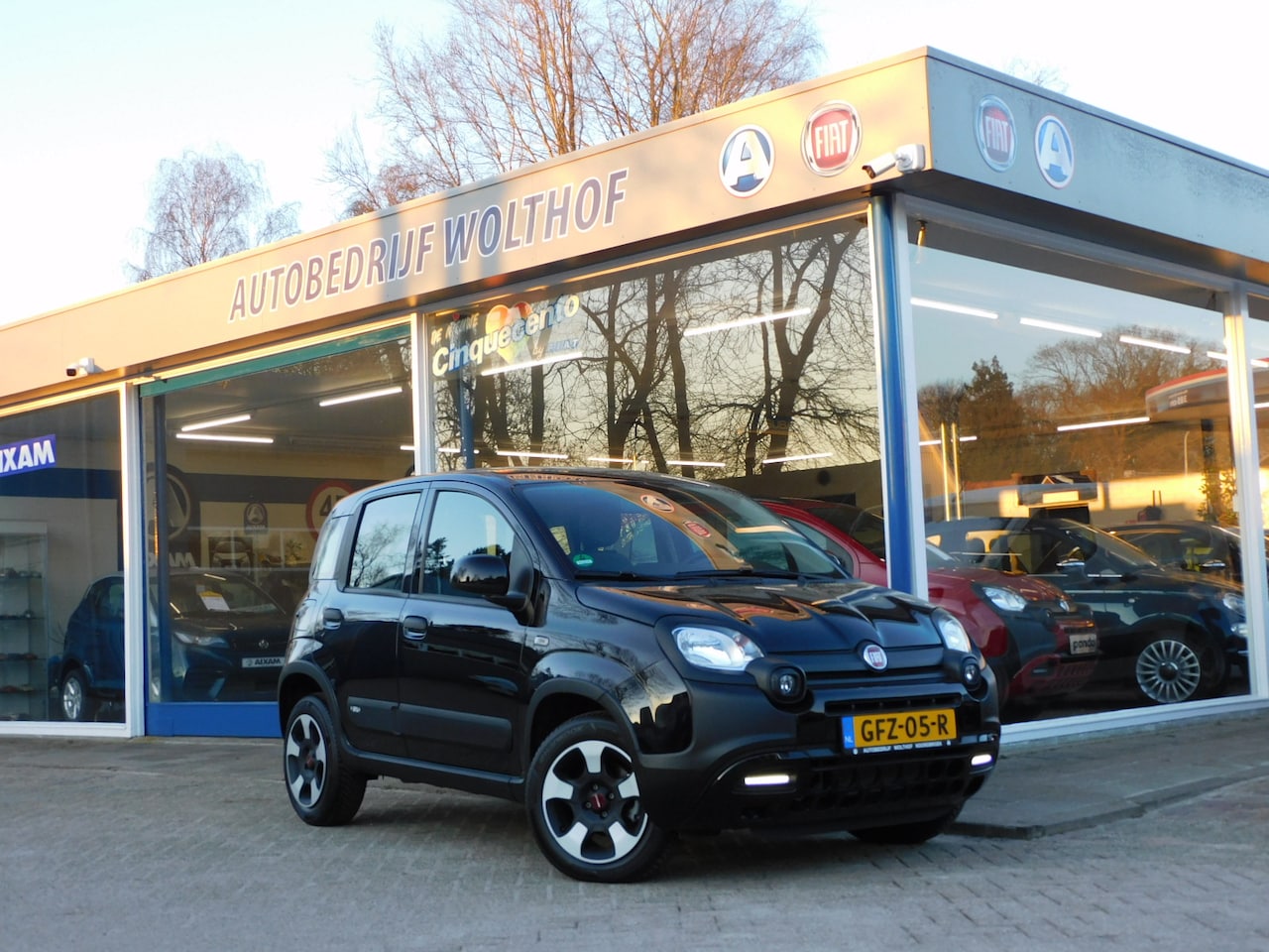 Fiat Panda - 1.0 Hybrid Cross 5 zitplaatsen - AutoWereld.nl