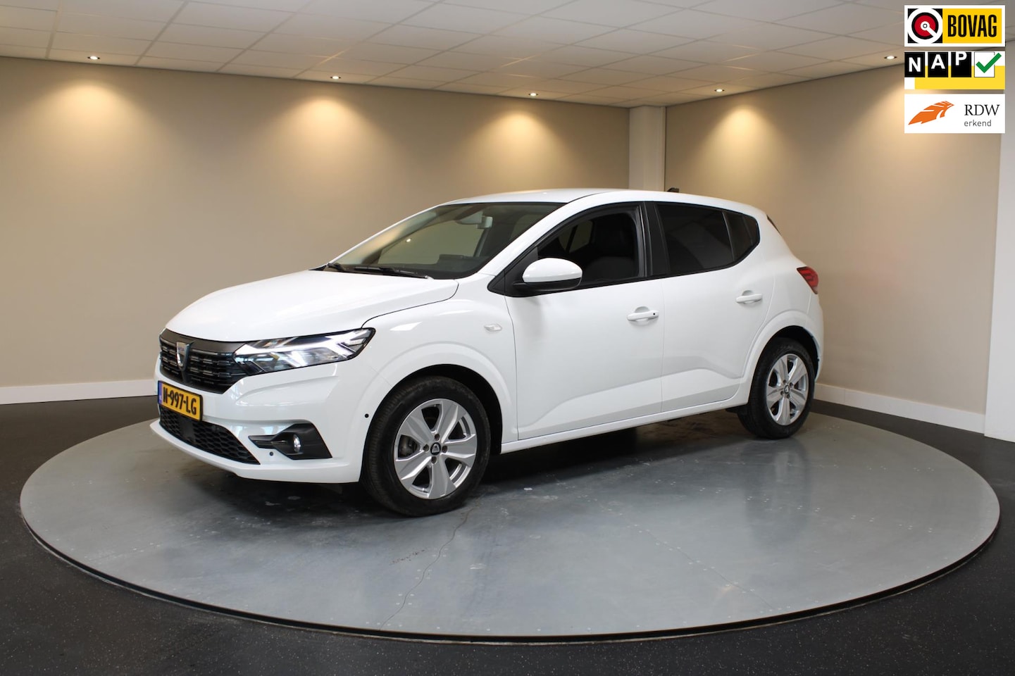 Dacia Sandero - 1.0 TCe 100 Bi-Fuel Comfort *LPG* Carplay|Cruise|Navi - AutoWereld.nl