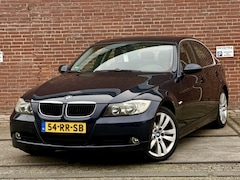 BMW 3-serie - 320i Dynamic Exec. |Clima |CruiseC |Nieuwe APK