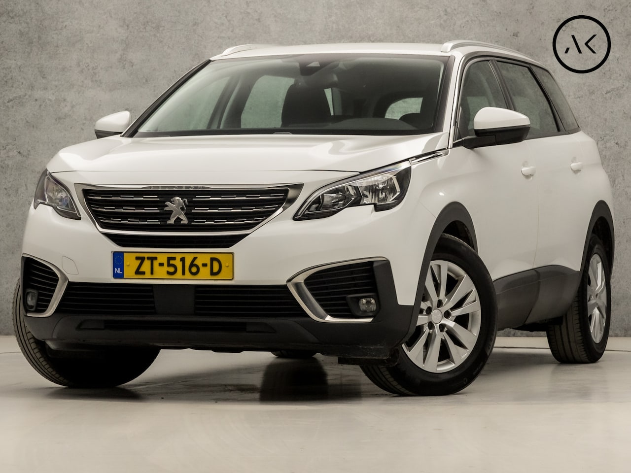 Peugeot 5008 - 1.2 PureTech Sport 7 Persoons (APPLE CARPLAY, GROOT NAVI, LANE ASSIST, LEDEREN SPORTSTOELE - AutoWereld.nl